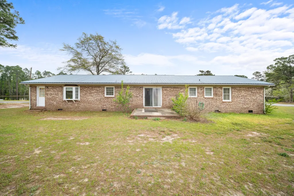 101 Pony Drive Swainsboro GA 30401