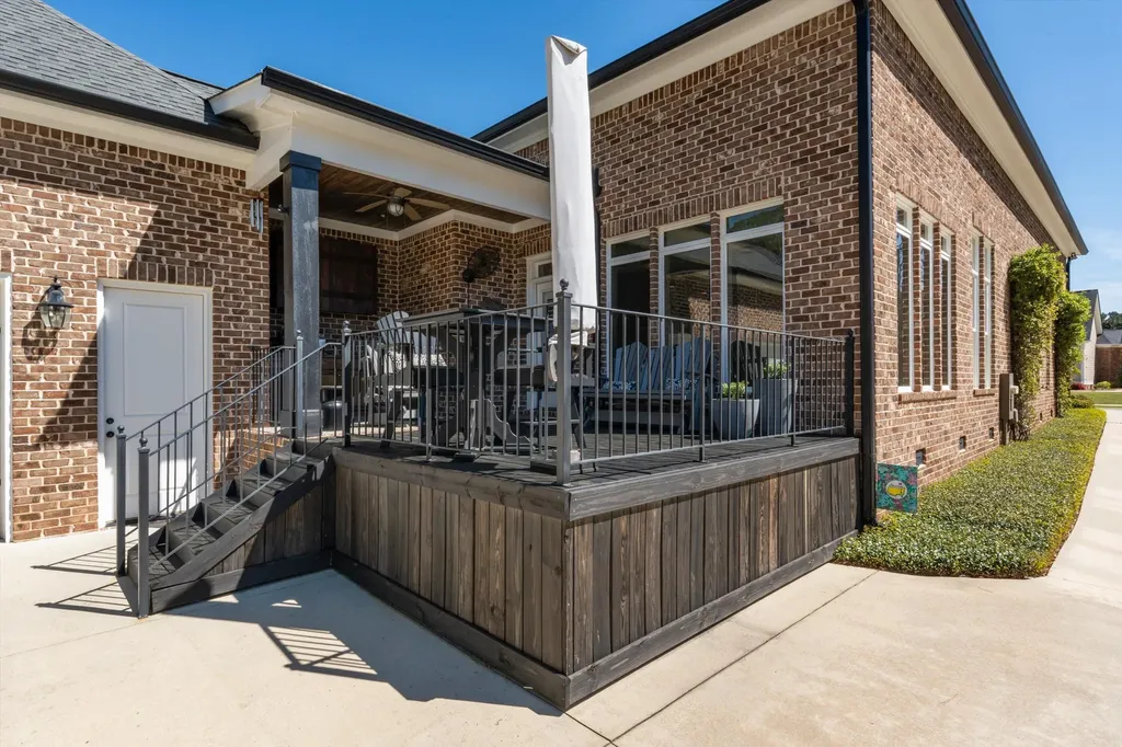 3047 Leaning Oak Way Martinez GA 30907