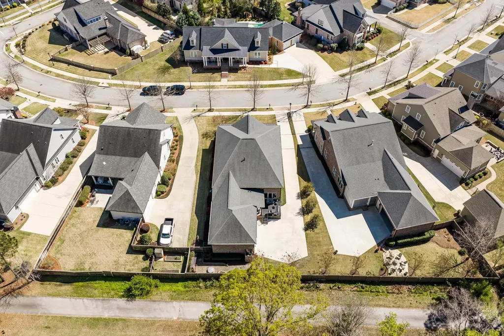 3047 Leaning Oak Way Martinez GA 30907