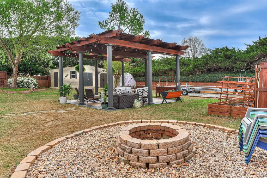 552 Waterford Drive Evans GA 30809