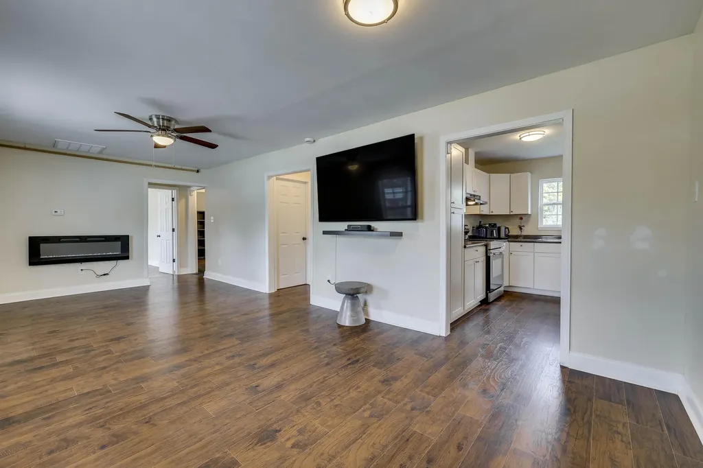 3060 Collier Road Augusta GA 30906
