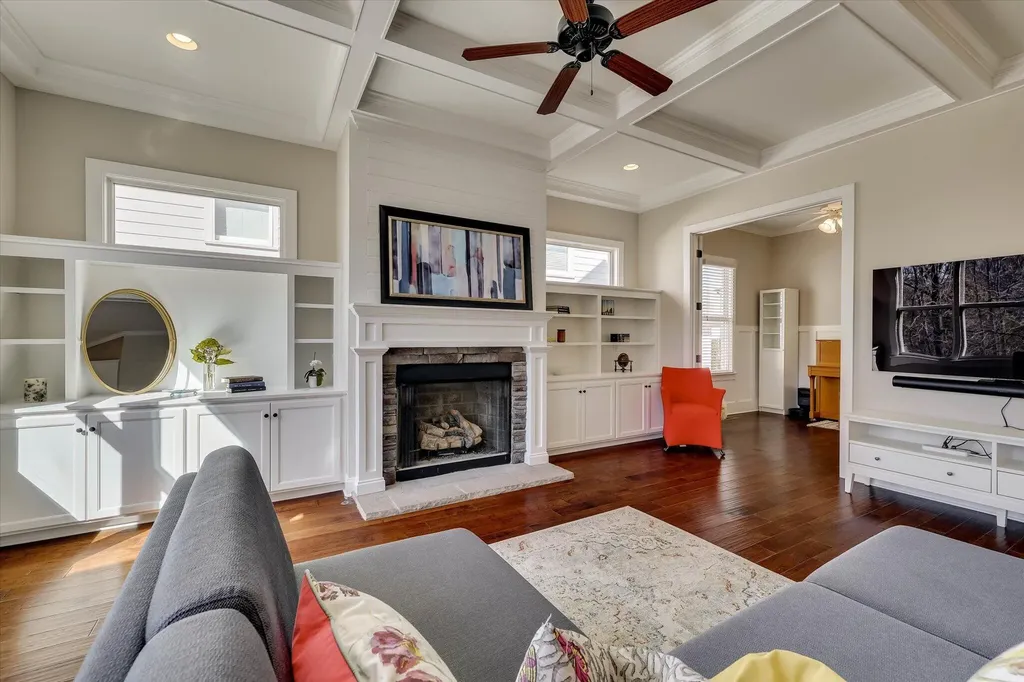 2087 Egret Circle Evans GA 30809