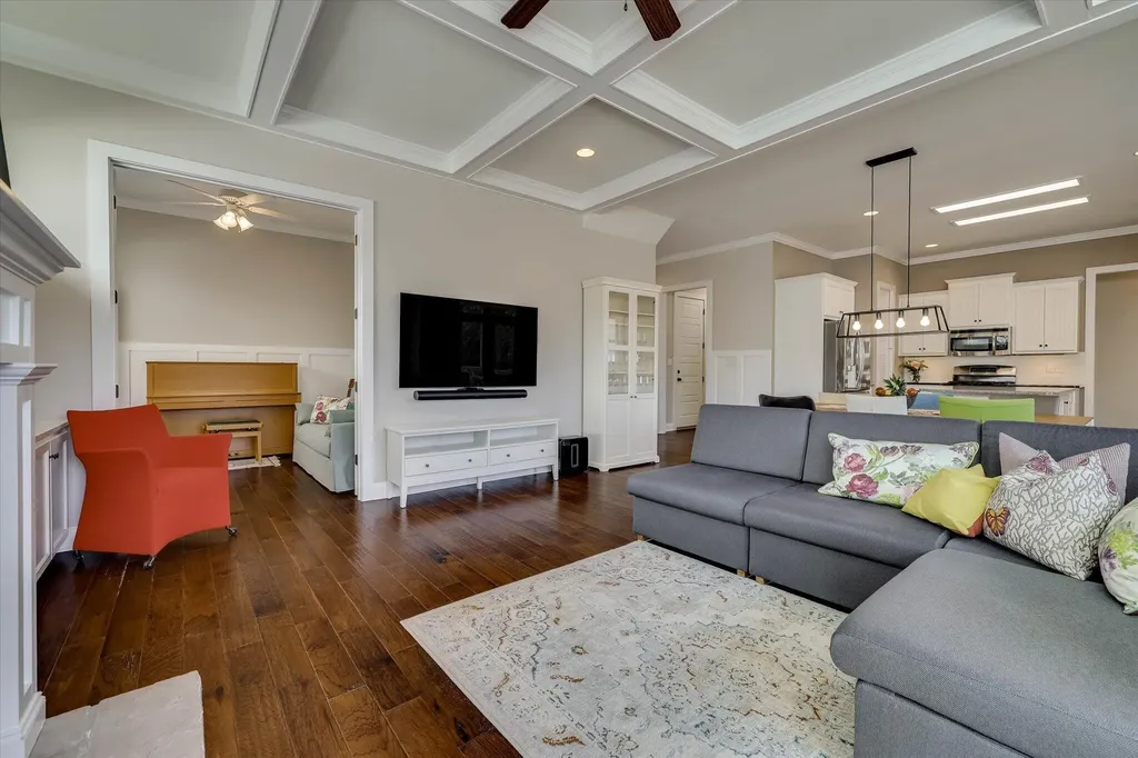 2087 Egret Circle Evans GA 30809