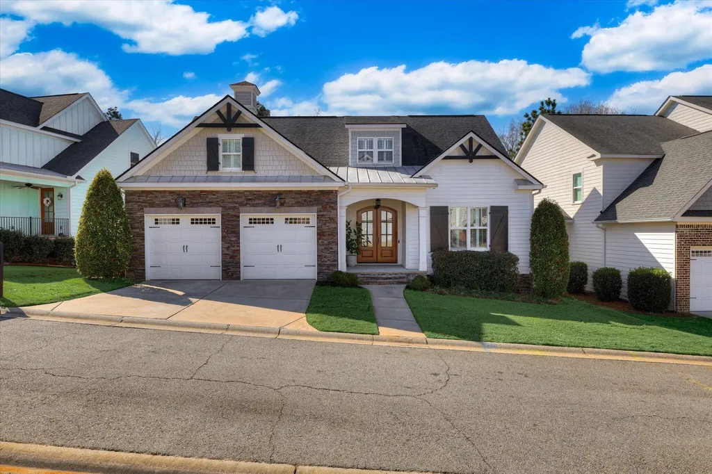 2087 Egret Circle Evans GA 30809