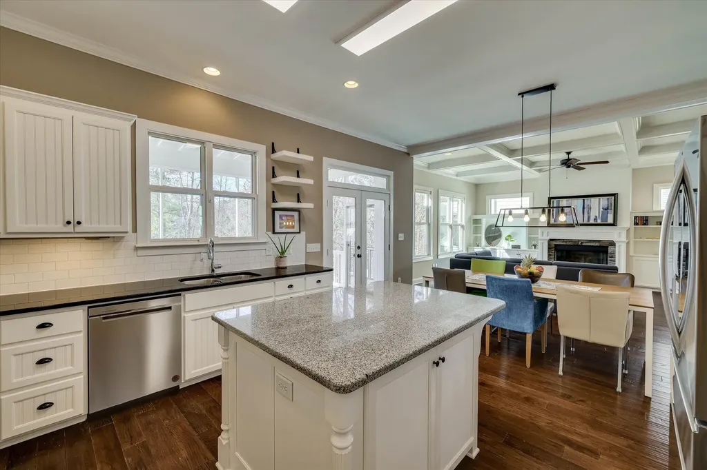2087 Egret Circle Evans GA 30809
