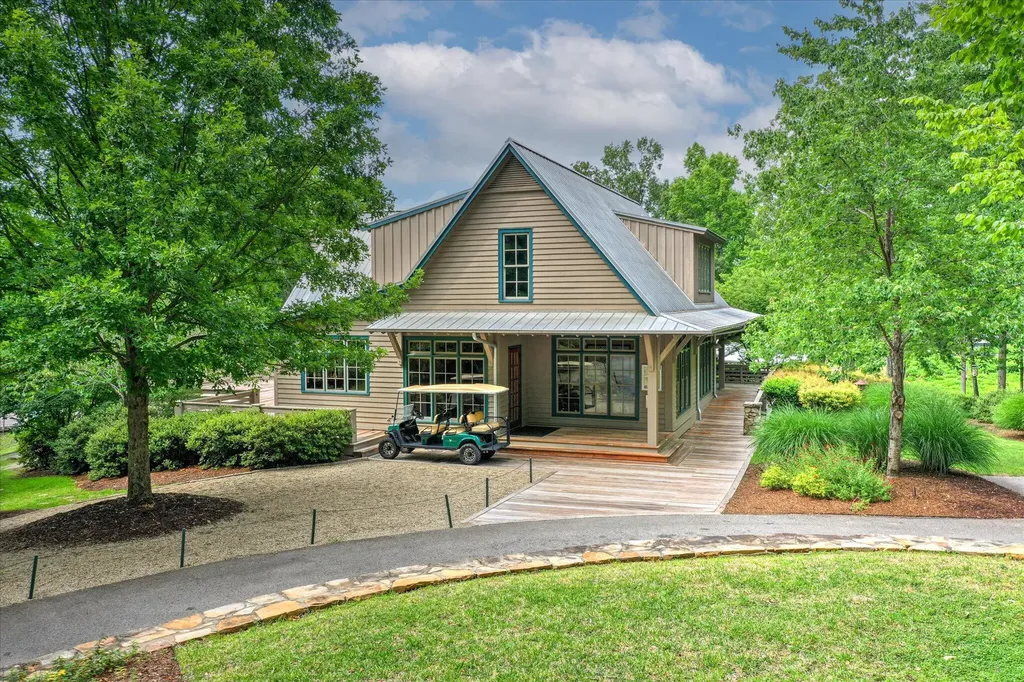 2087 Egret Circle Evans GA 30809