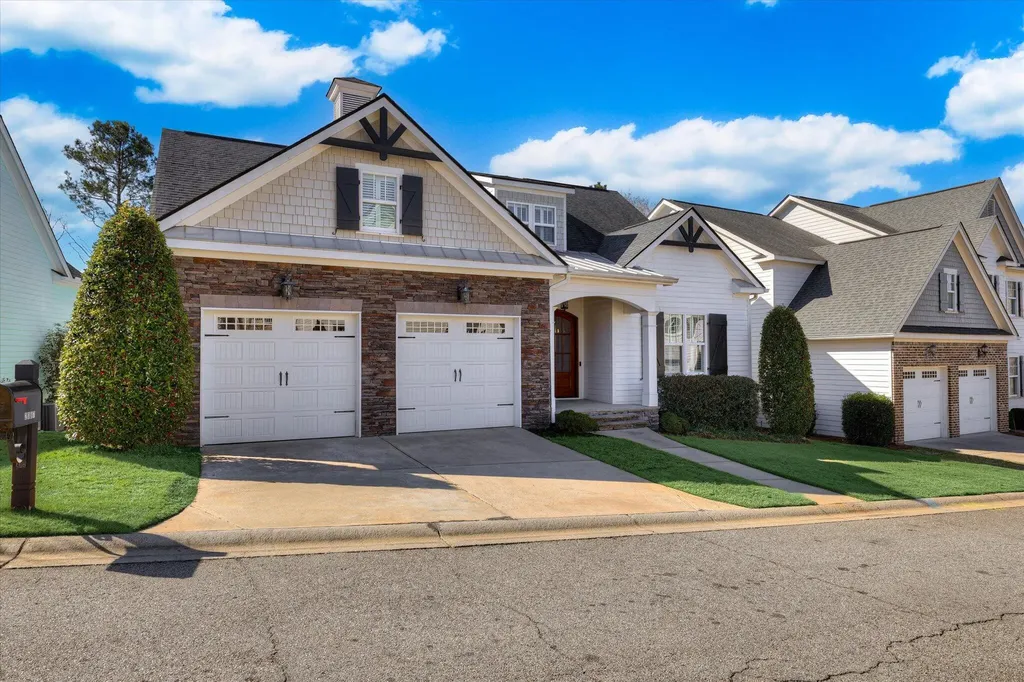 2087 Egret Circle Evans GA 30809