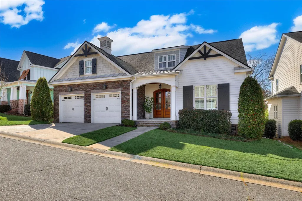 2087 Egret Circle Evans GA 30809