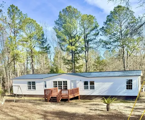 5861 Luckeys Bridge Road Dearing GA 30808
