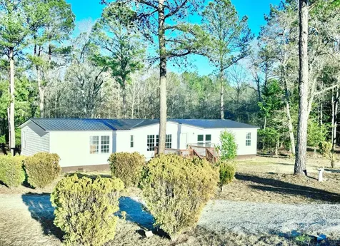 5861 Luckeys Bridge Road Dearing GA 30808