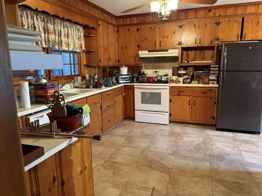 641 S Masonic Street Millen GA 30442