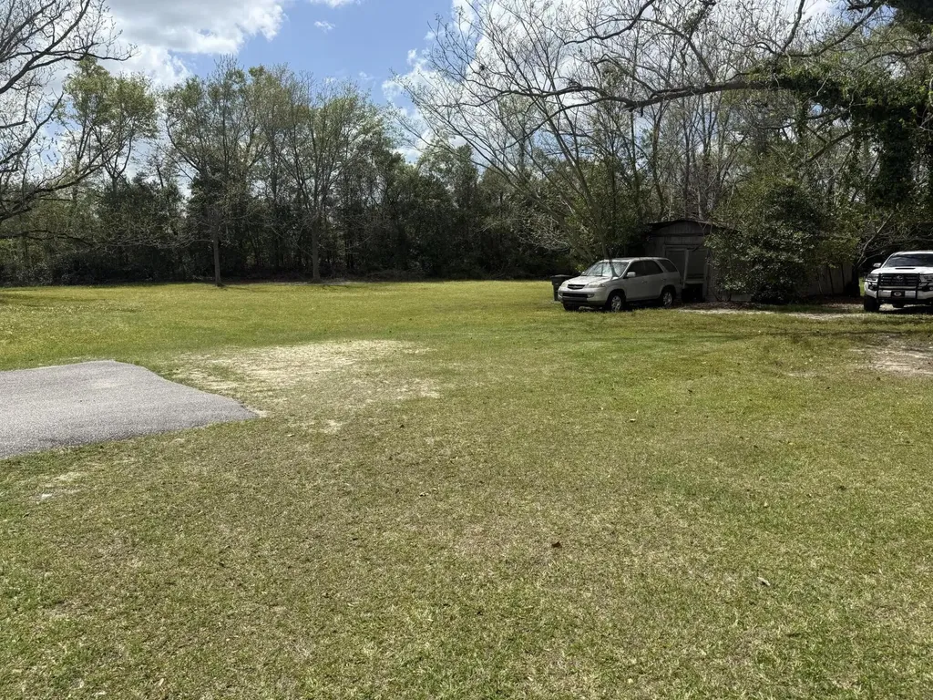 641 S Masonic Street Millen GA 30442