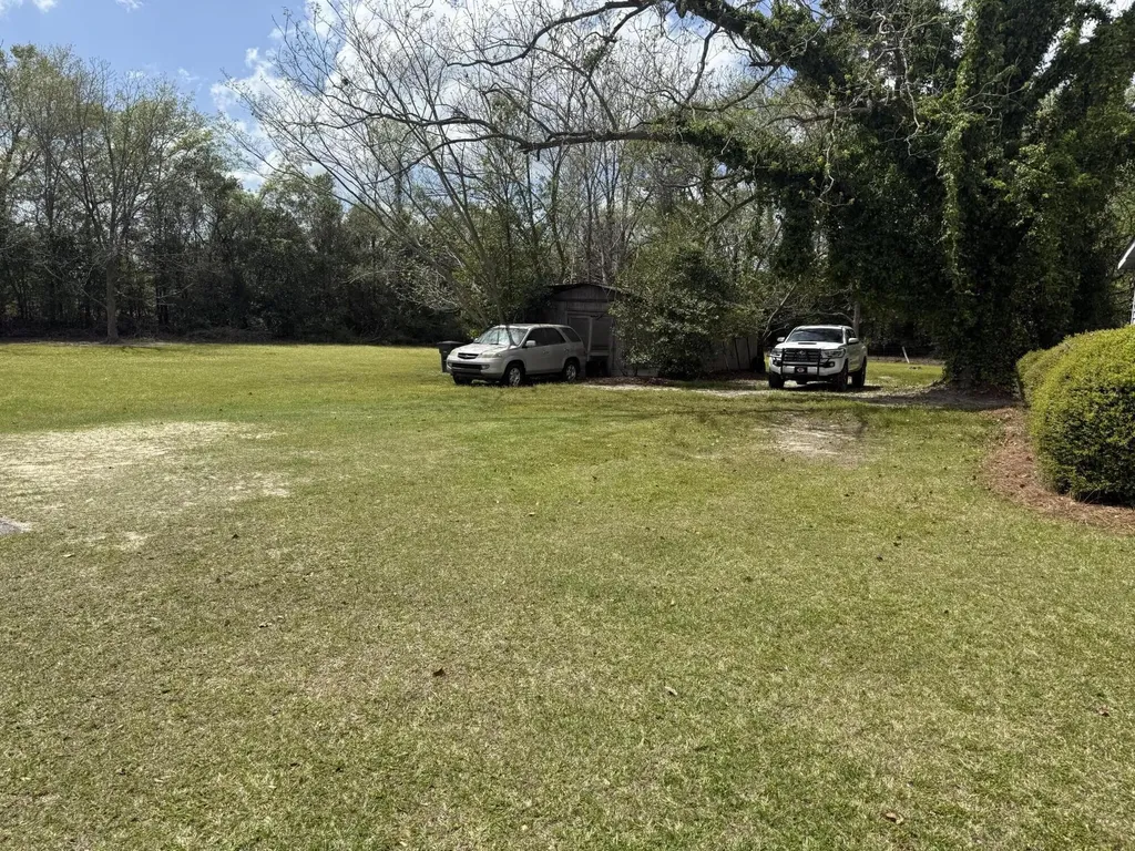 641 S Masonic Street Millen GA 30442