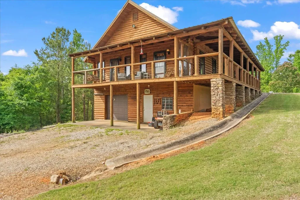 299 SW Hunting Club Road Crawfordville GA 30631