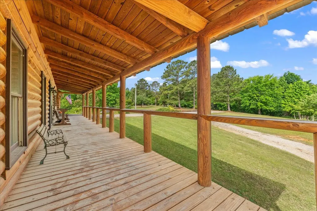 299 SW Hunting Club Road Crawfordville GA 30631