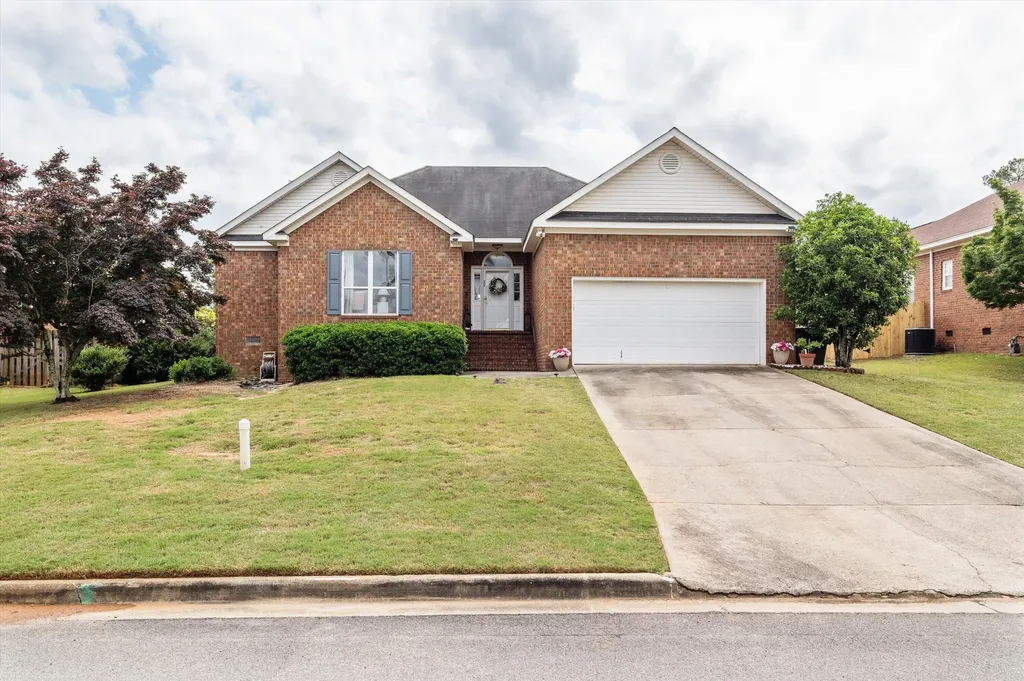 4032 Dowling Drive Martinez GA 30907