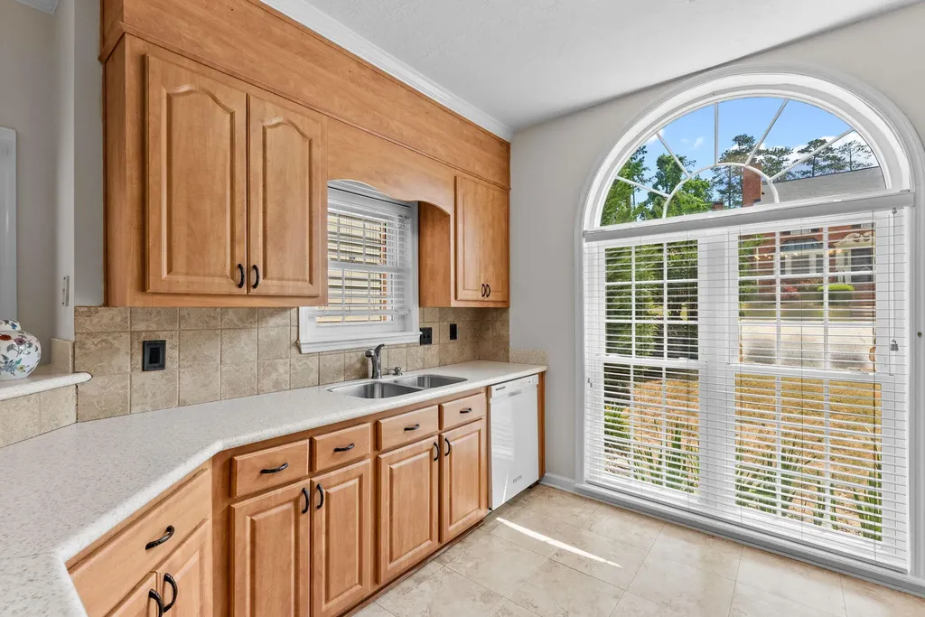 708 Crown Point Court Martinez GA 30907