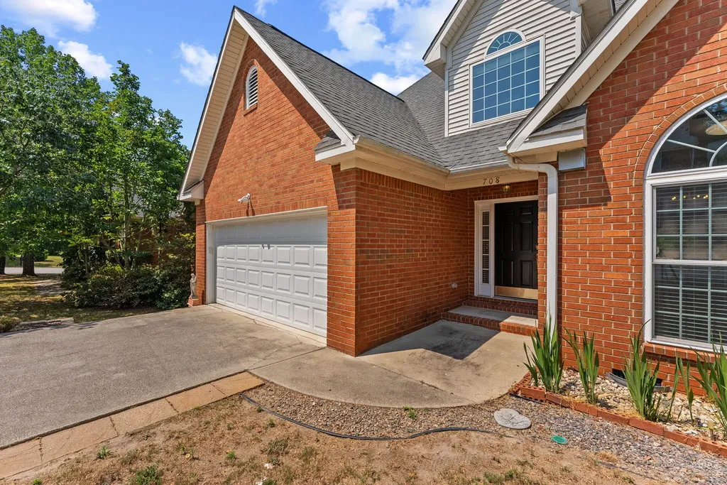 708 Crown Point Court Martinez GA 30907