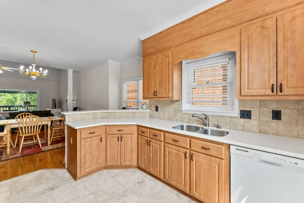 708 Crown Point Court Martinez GA 30907