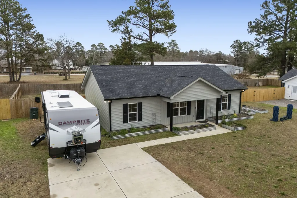 109 Matthews Street Wrens GA 30833
