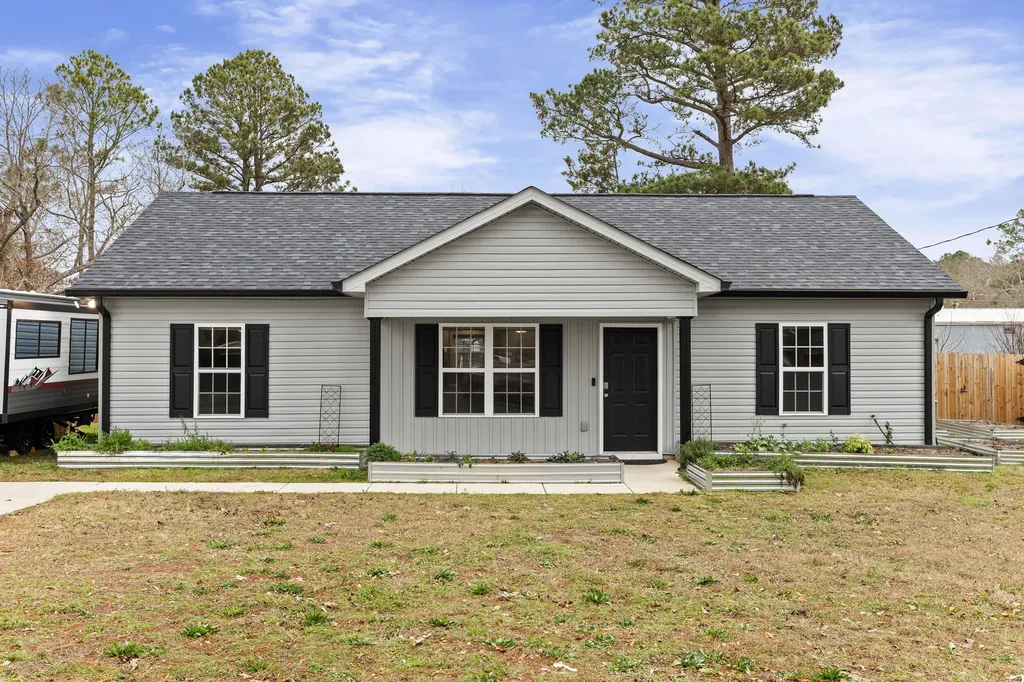 109 Matthews Street Wrens GA 30833