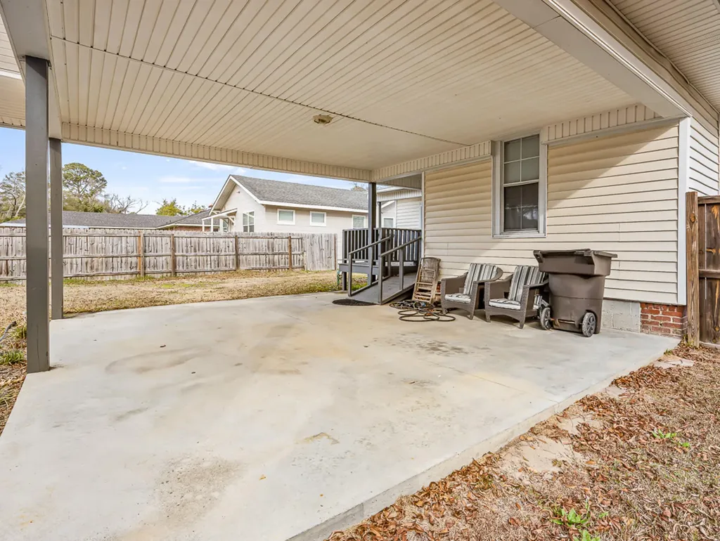 517 N Masonic Street Millen GA 30442