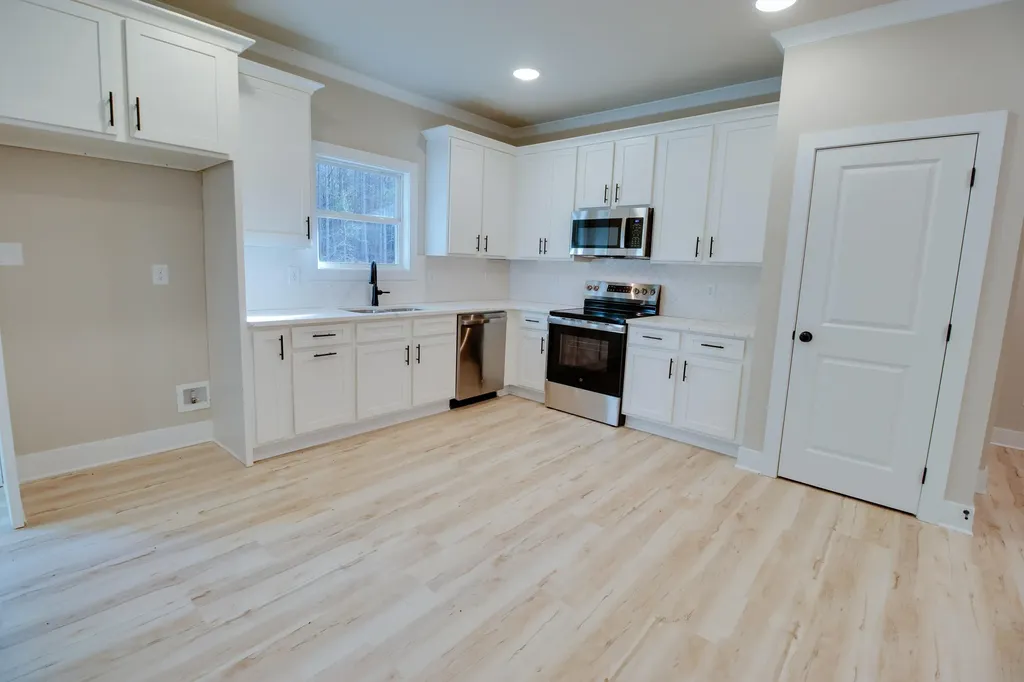 1165 Watersedge Cove Tignall GA 30668