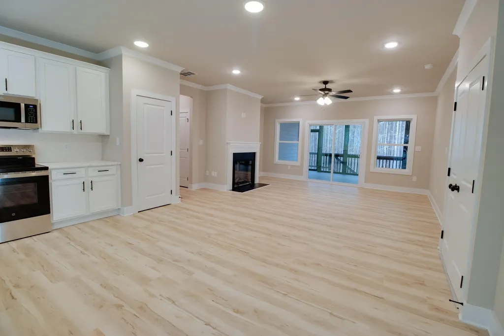 1165 Watersedge Cove Tignall GA 30668