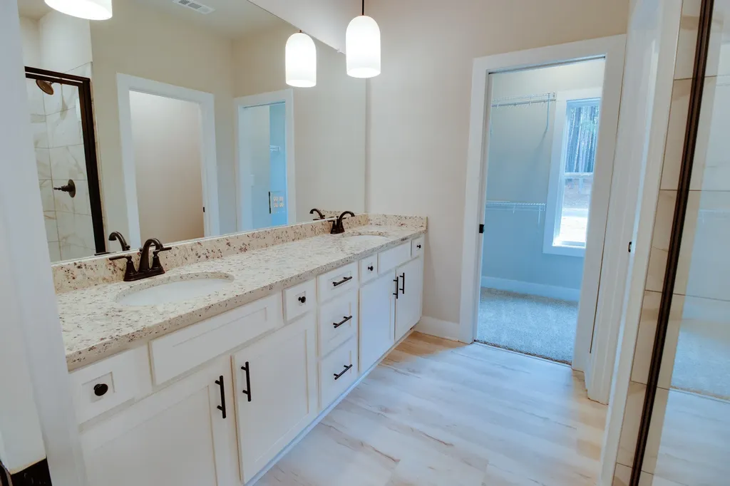 1165 Watersedge Cove Tignall GA 30668