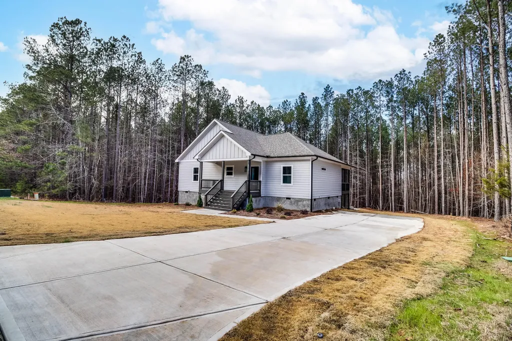 1165 Watersedge Cove Tignall GA 30668