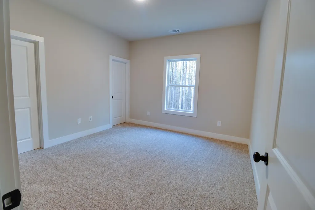 1165 Watersedge Cove Tignall GA 30668