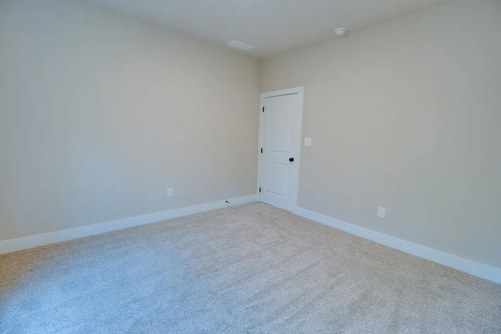 1165 Watersedge Cove Tignall GA 30668