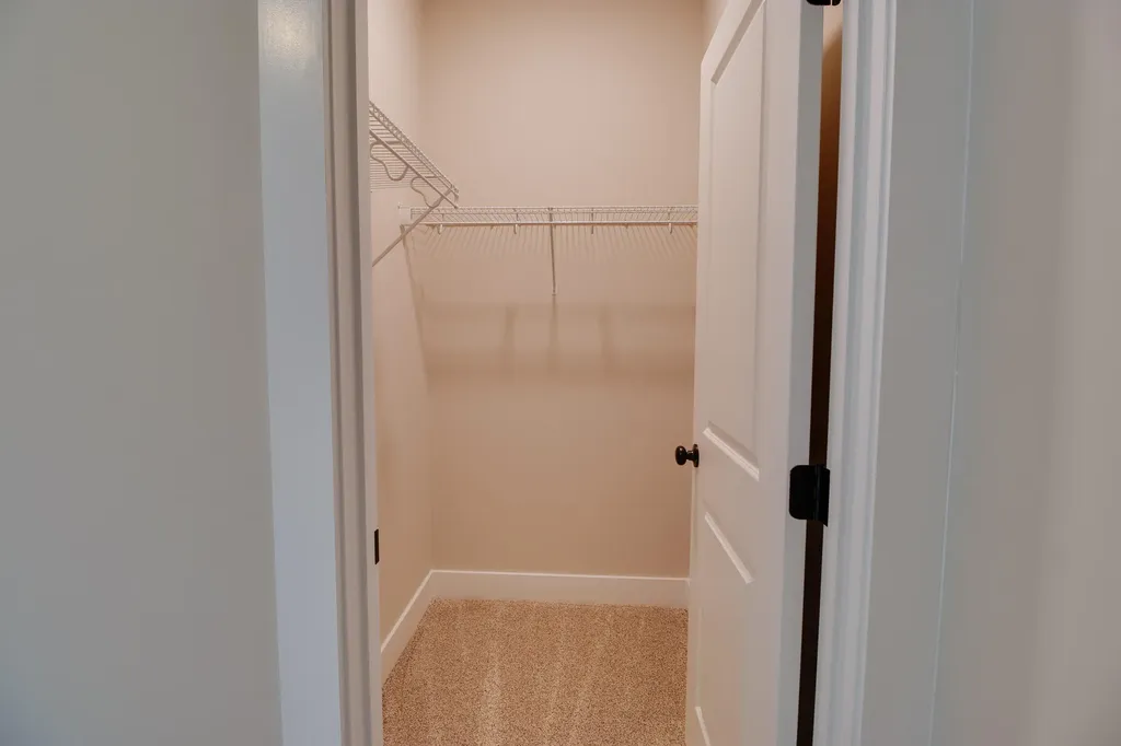 1165 Watersedge Cove Tignall GA 30668