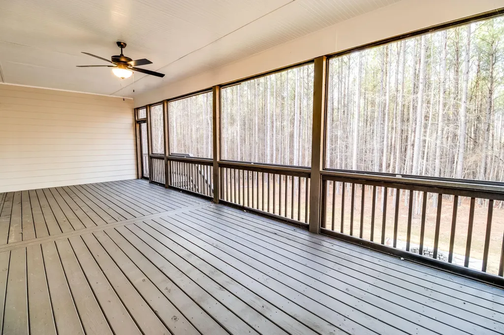 1165 Watersedge Cove Tignall GA 30668