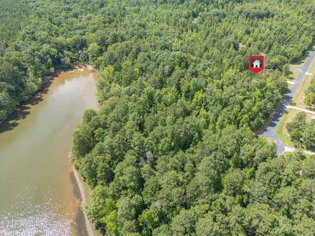 1165 Watersedge Cove Tignall GA 30668