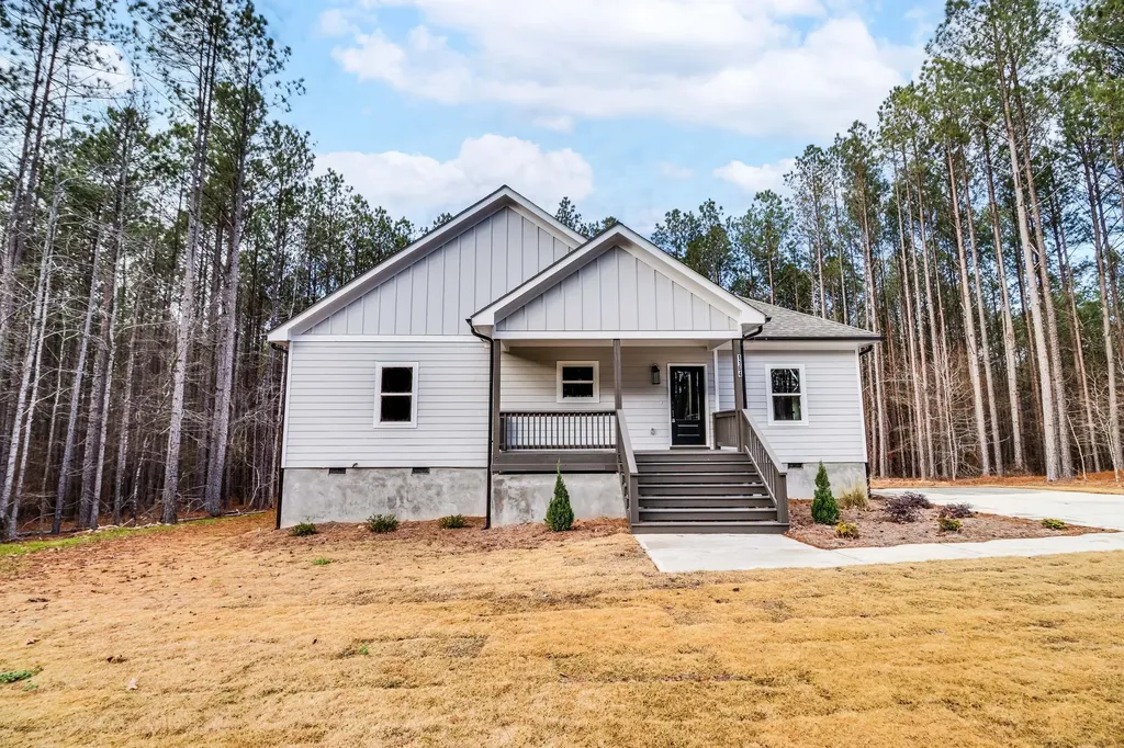 1165 Watersedge Cove Tignall GA 30668