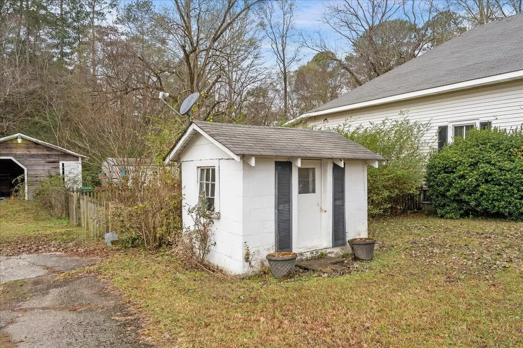 127 SW M.l.k. Jr Drive Crawfordville GA 30631