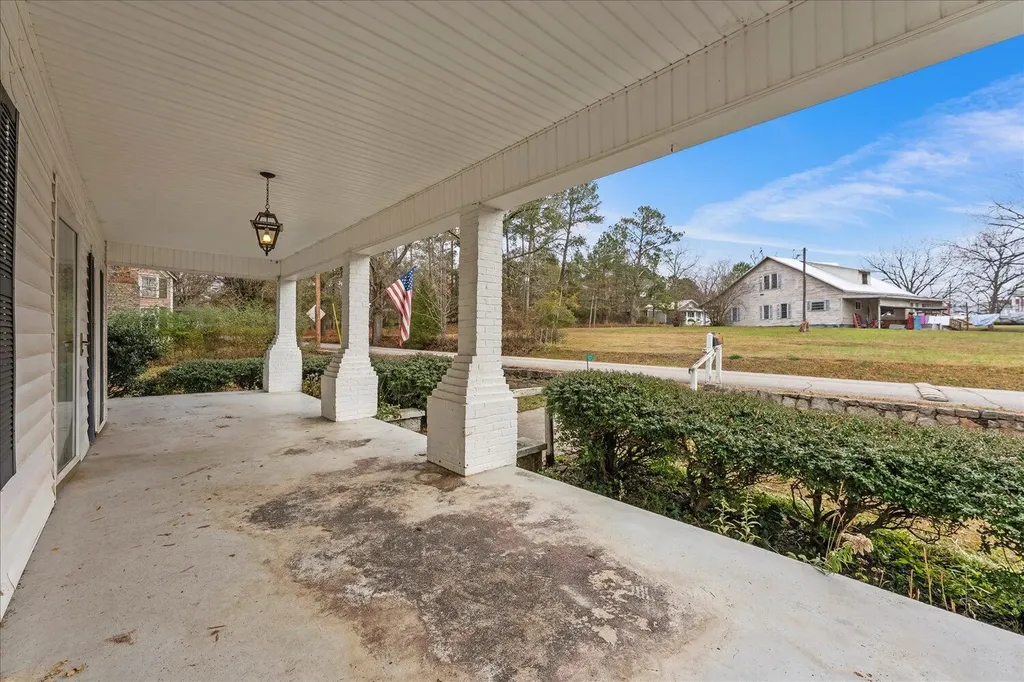 127 SW M.l.k. Jr Drive Crawfordville GA 30631