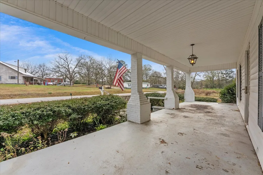 127 SW M.l.k. Jr Drive Crawfordville GA 30631