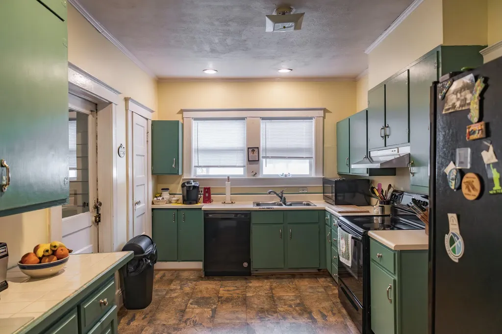 727 Harvey Street Millen GA 30442