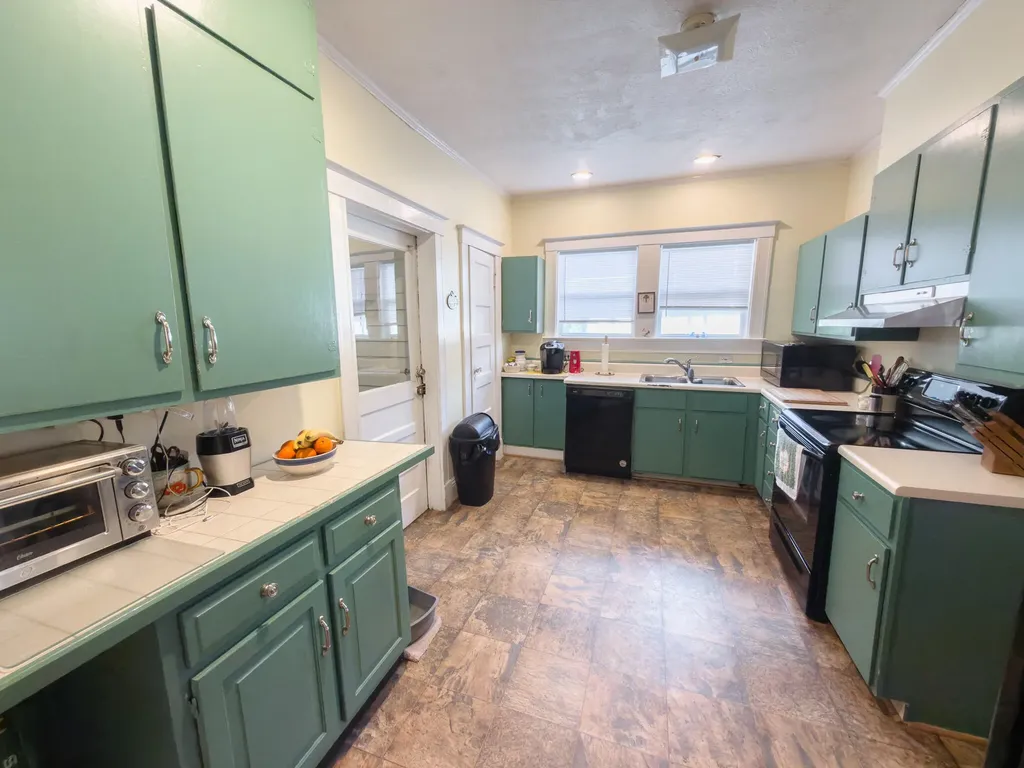 727 Harvey Street Millen GA 30442