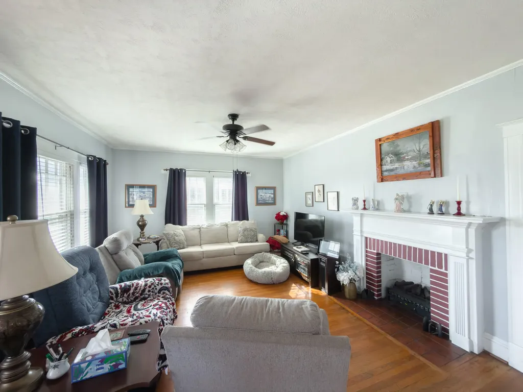 727 Harvey Street Millen GA 30442