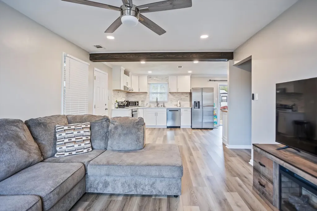3825 Us Highway 25 Hephzibah GA 30815