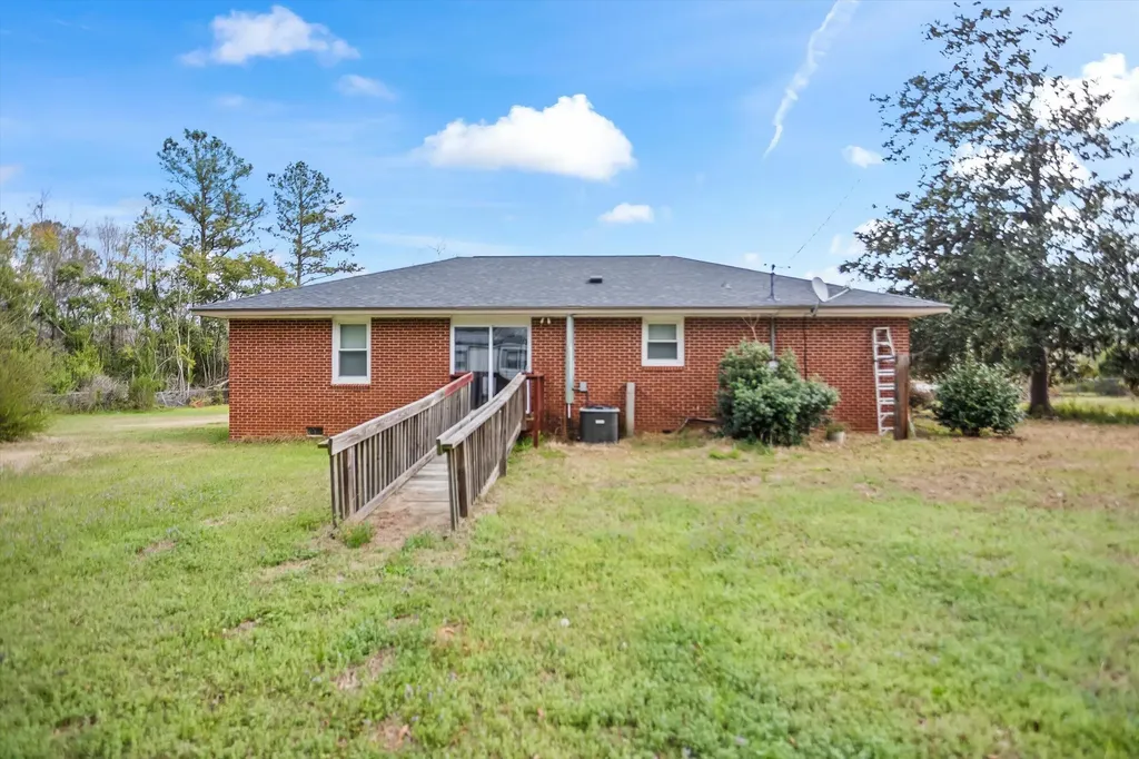 3825 Us Highway 25 Hephzibah GA 30815