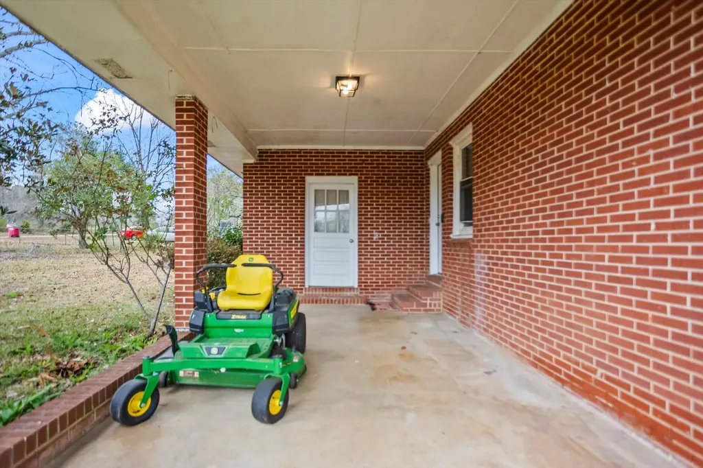 3825 Us Highway 25 Hephzibah GA 30815