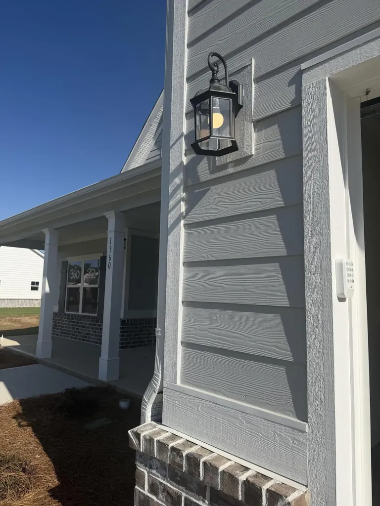 1360 Elias Station Thomson GA 30824