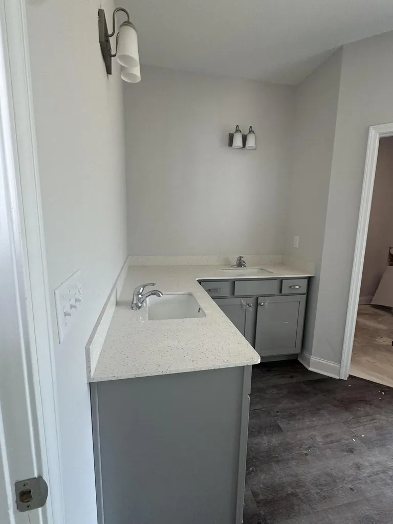 1360 Elias Station Thomson GA 30824