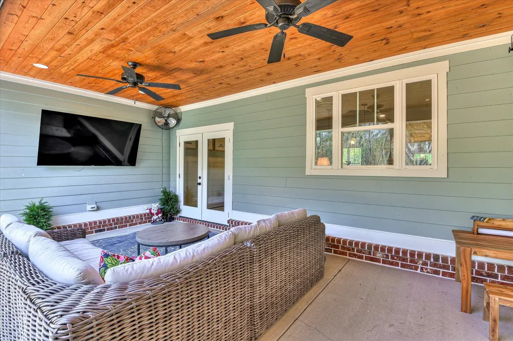 1630 Long Cove Drive Lincolnton GA 30817
