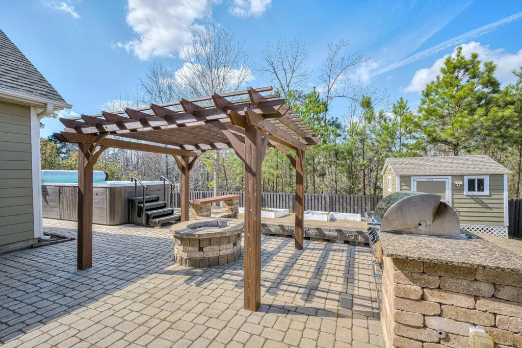 810 Glencoe Way Evans GA 30809