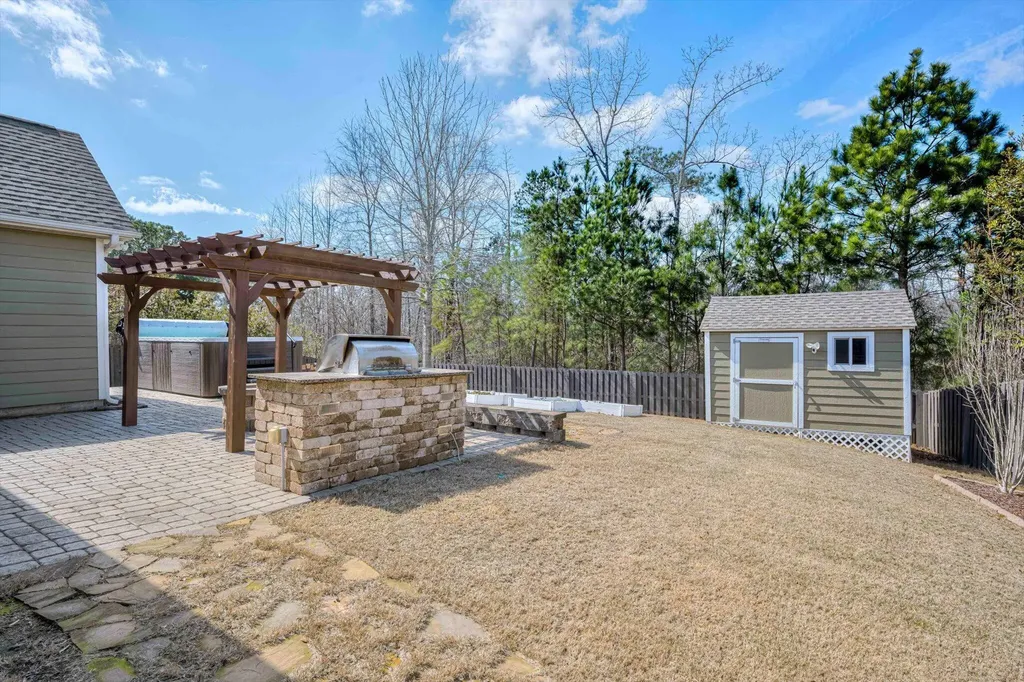 810 Glencoe Way Evans GA 30809